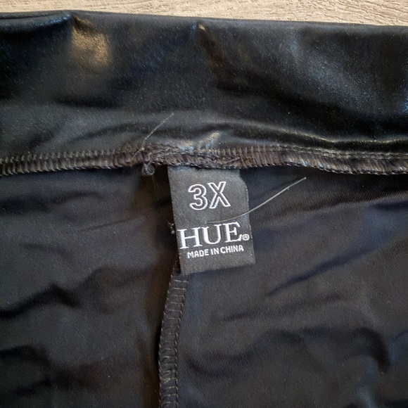 HUE Shiny Black Women's Leggings - Picture 7 of 7
